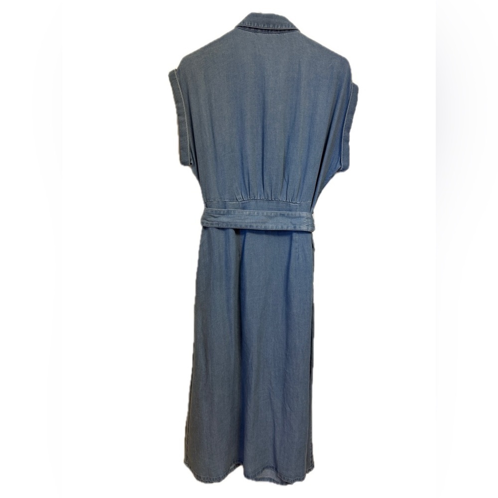 LOFT - Chambray Denim Button-Down Midi Pocket Shirtdress in Blue - Picture 4 of 4